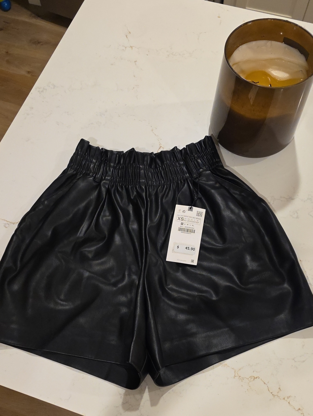 Zara Black Faux Leather Elastic-Waist Shorts
